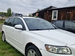 Vit Begagnad 2010 Volvo V50 Momentum Kombi | 10 000 kr (Superpris)