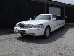 Vit Begagnad 2005 Lincoln Town Car Sedan | 159 900 kr