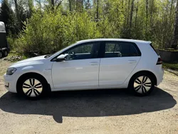Vit Begagnad 2015 VW e-Golf Halvkombi | 90 000 kr (Superpris)