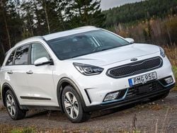 Vit Begagnad 2019 Kia Niro 2 SUV | 165 000 kr (Bra pris)