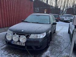 Svart Begagnad 2004 Saab 9-5 Aero Kombi | 30 000 kr (Marknadspris)