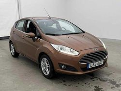 Brun Begagnad 2015 Ford Fiesta Titanium Halvkombi | 59 999 kr (Marknadspris)