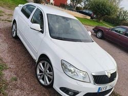 Vit Begagnad 2010 Skoda Octavia Halvkombi | 55 000 kr (Superpris)