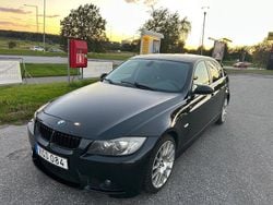 Svart Begagnad 2006 BMW 330 Comfort Edition Sedan | 69 000 kr (Superpris)