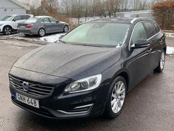Begagnad 2015 Volvo V60 Summum Kombi | 114 000 kr