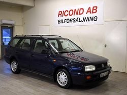Blå Begagnad 1998 VW Golf IV Kombi | 29 900 kr (Superpris)
