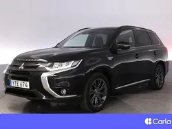 Svart Begagnad 2017 Mitsubishi Outlander P-HEV Edition SUV | 214 900 kr
