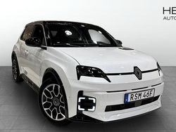 Vit (white) Ny 2025 Renault R5 Halvkombi | 450 600 kr (Lite dyr)
