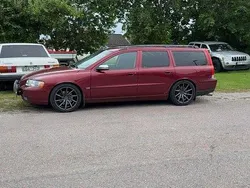 Röd Begagnad 2005 Volvo V70 Momentum Kombi | 26 000 kr (Marknadspris)