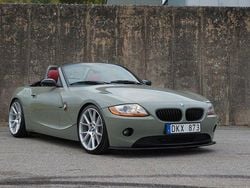 Svart Begagnad 2004 BMW Z4 Cab | 119 900 kr (Marknadspris)