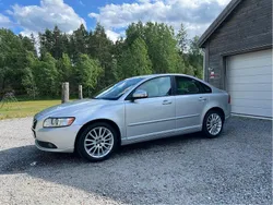 Grå Begagnad 2011 Volvo S40 Summum Sedan | 44 000 kr (Marknadspris)