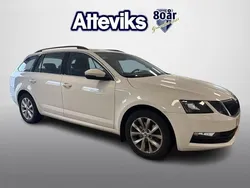 Vit Begagnad 2017 Skoda Octavia Kombi | 149 000 kr (Bra pris)