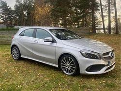 Silver Begagnad 2018 Mercedes A180 Style Halvkombi | 155 000 kr (Bra pris)