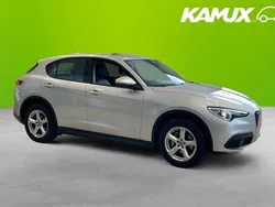 Silver/grå Begagnad 2017 Alfa Romeo Stelvio Super SUV | 249 700 kr (Marknadspris)