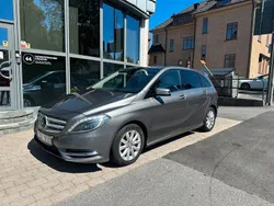 Mörkgrå Begagnad 2013 Mercedes B200 Minibuss | 112 500 kr (Marknadspris)