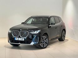 Svart Begagnad 2025 BMW X3 Comfort Edition SUV | 679 000 kr (Marknadspris)