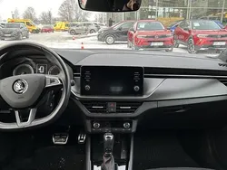 Röd Begagnad 2020 Skoda Kamiq Monte Carlo SUV | 229 000 kr (Marknadspris)