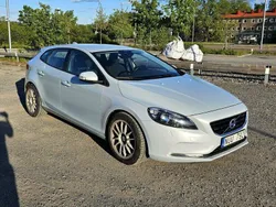 Blå Begagnad 2013 Volvo V40 Kombi | 74 000 kr (Marknadspris)