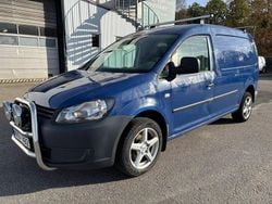 Flerfärgad Begagnad 2013 VW Caddy Maxi Minibuss | 46 500 kr (Marknadspris)