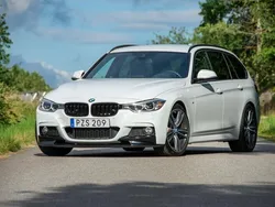 Vit Begagnad 2015 BMW 325 M Sport Kombi | 225 000 kr