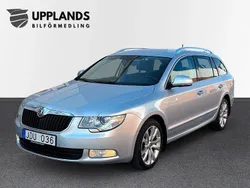 Silver Begagnad 2011 Skoda Superb Elegance Kombi | 89 900 kr (Lite dyr)