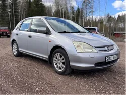 Grå Begagnad 2001 Honda Civic Halvkombi | 12 000 kr (Bra pris)