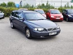 Grå Begagnad 2005 Volvo V70 Business Edition Kombi | 29 900 kr (Marknadspris)