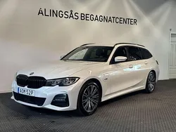Vit Begagnad 2022 BMW 330e M Sport Kombi | 295 000 kr (Marknadspris)