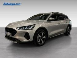 Grå Begagnad 2024 Ford Focus Active Kombi | 244 800 kr (Marknadspris)