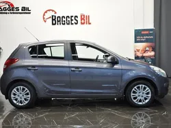 Mörkgrå Begagnad 2011 Hyundai i20 Sedan | 32 500 kr (Marknadspris)