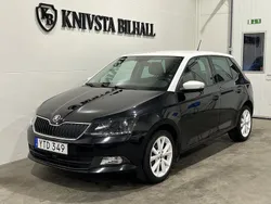 Svart Begagnad 2017 Skoda Fabia Style Halvkombi | 108 700 kr (Marknadspris)