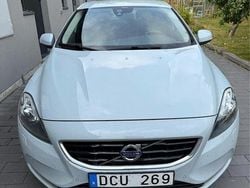 Blå Begagnad 2013 Volvo V40 Kinetic Kombi | 155 000 kr (Bra pris)
