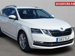 Vit Begagnad 2020 Skoda Octavia Style Kombi | 139 000 kr (Superpris)
