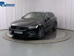 Svart Begagnad 2022 Volvo V60 Kombi | 359 900 kr (Marknadspris)