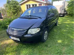 Svart Begagnad 2006 Chrysler Voyager Minibuss | 18 500 kr (Marknadspris)