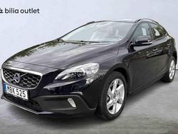 Svart Begagnad 2016 Volvo V40 Halvkombi | 159 900 kr