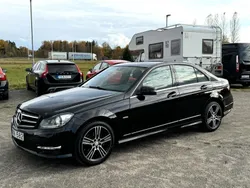 Svart Begagnad 2013 Mercedes C220 Avantgarde Sedan | 125 000 kr