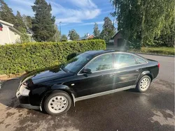 Svart Begagnad 2001 Audi A6 Sedan | 30 000 kr (Marknadspris)
