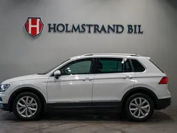 Vit Begagnad 2018 VW Tiguan Executive SUV | 214 800 kr (Marknadspris)