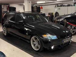 Svart Begagnad 2009 BMW 320 M Sport Kombi | 113 900 kr (Dyr)