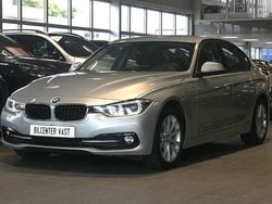 Silver Begagnad 2015 BMW 318 Sport Line Sedan | 159 000 kr (Lite dyr)