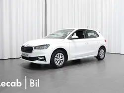 Vit (candy white) Begagnad 2024 Skoda Fabia Halvkombi | 199 500 kr (Marknadspris)