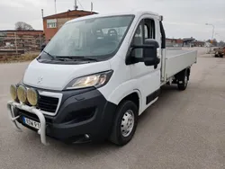 Vit Begagnad 2021 Peugeot Boxer Van | 236 250 kr (Dyr)