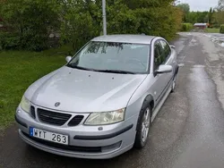 Grå Begagnad 2006 Saab 9-3 Sedan | 34 900 kr (Marknadspris)