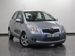 Grå Begagnad 2008 Toyota Yaris Halvkombi | 69 000 kr (Marknadspris)