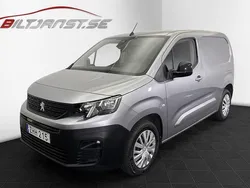 Grå Begagnad 2021 Peugeot Partner Minibuss | 219 900 kr (Lite dyr)