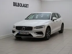 Vit Begagnad 2022 Volvo V60 Kombi | 359 500 kr (Marknadspris)