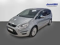 Grå Begagnad 2013 Ford S-MAX S Minibuss | 110 000 kr