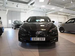 Svart Begagnad 2022 Nissan Leaf N-Connecta Halvkombi | 174 900 kr (Marknadspris)