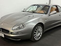 Grå Begagnad 2004 Maserati Coupé Sportkupé | 349 900 kr
